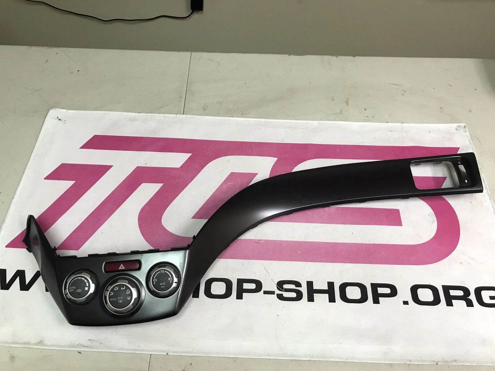 2011-2014 Subaru WRX STi Climate OEM Control Heater Assembly Trim E4