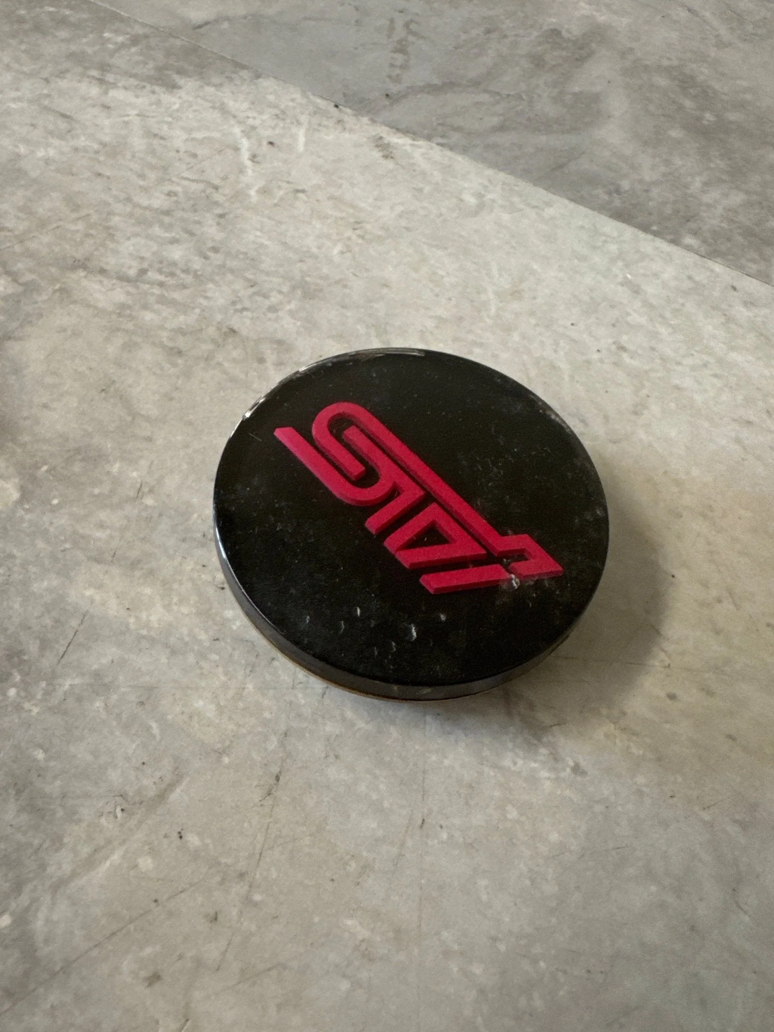 OEM Subaru WRX STi Center Cap Used Single Graphite K2-r